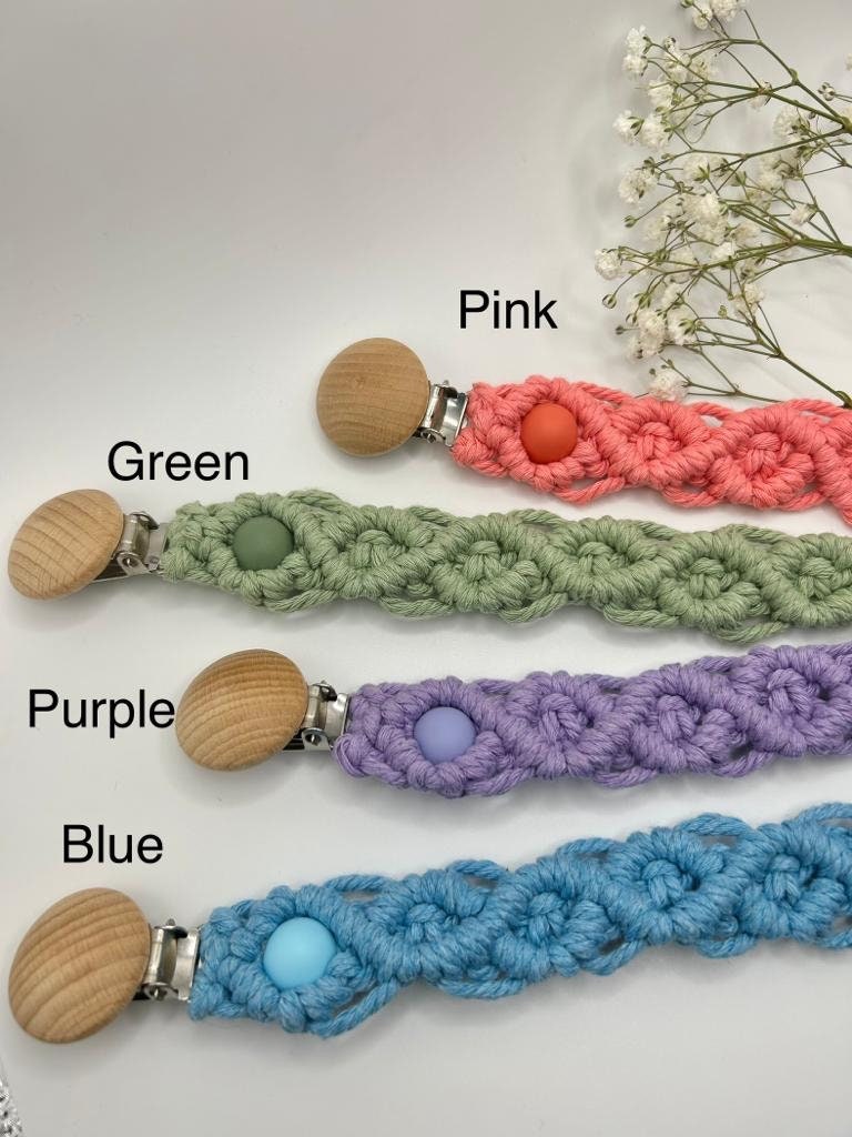 Macrame Pacifier Clip, Pacifier Holder, Newborn Gift, Boho Baby Gift, Baby Shower Gift