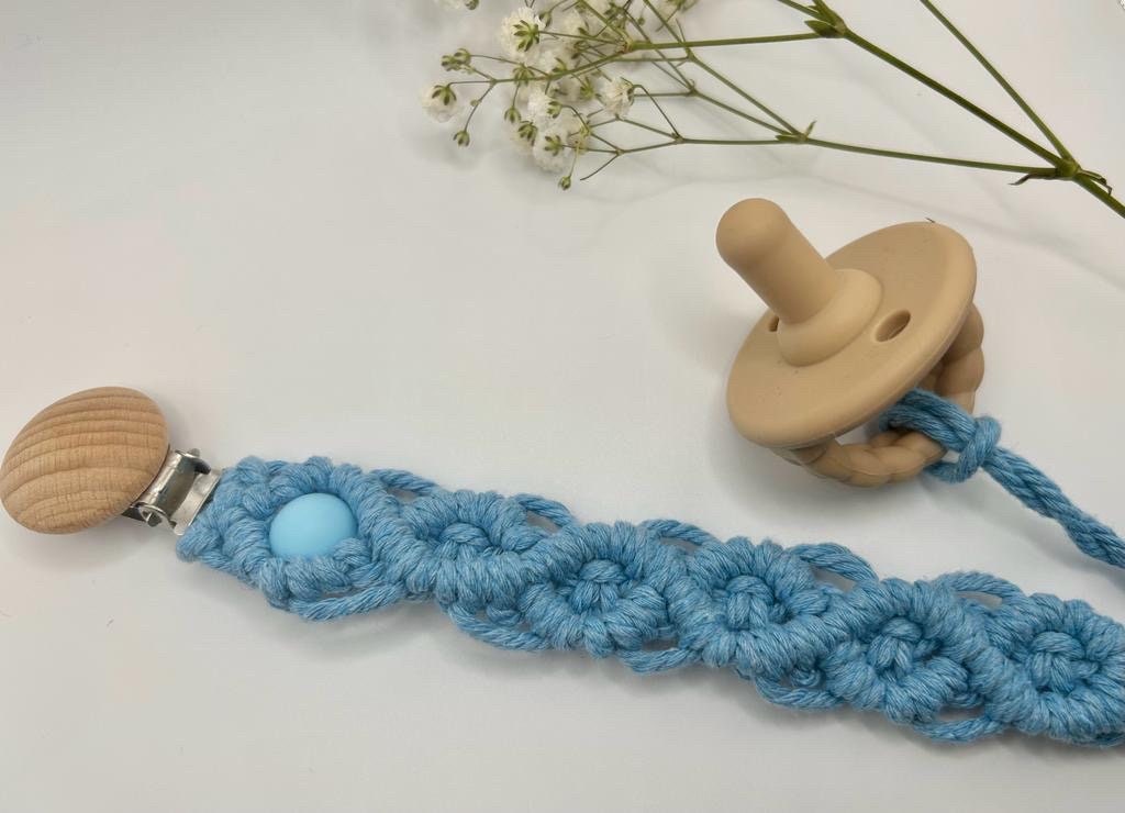 Macrame Pacifier Clip, Pacifier Holder, Newborn Gift, Boho Baby Gift, Baby Shower Gift